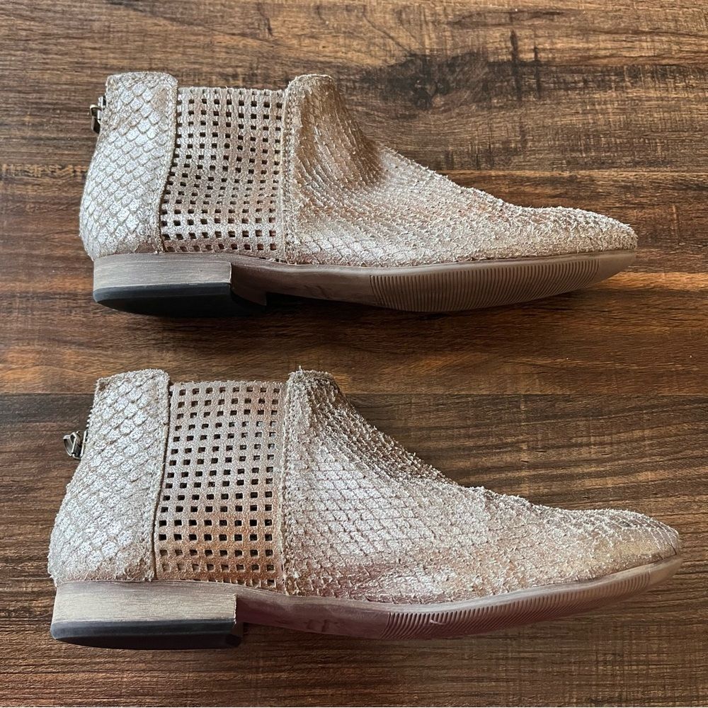 Free People Leather Clean Slate Roby Ankle Boots in Metallic Gold Size 37 or 6.5